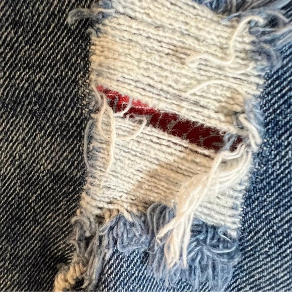 Gap Denim Cutoff Shorts 14/32 Distressed Holes Handkerchief Rips Frayed Hem Blue - Picture 4 of 6